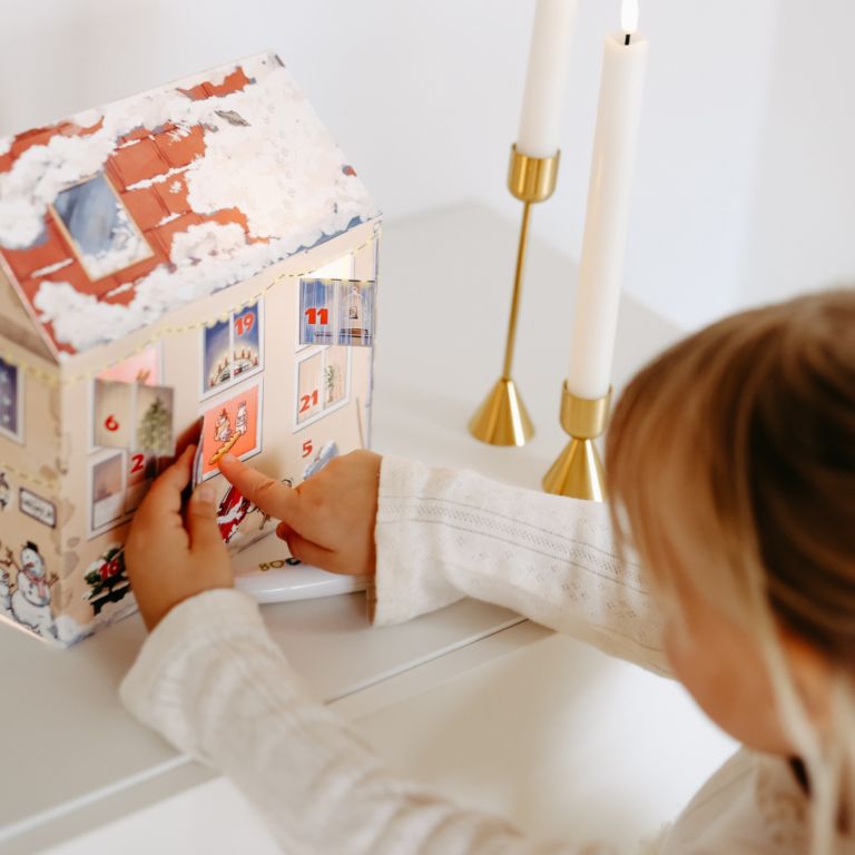 Kondoo Verlag-Adventskalender-Haus, BOOKii_4443087_